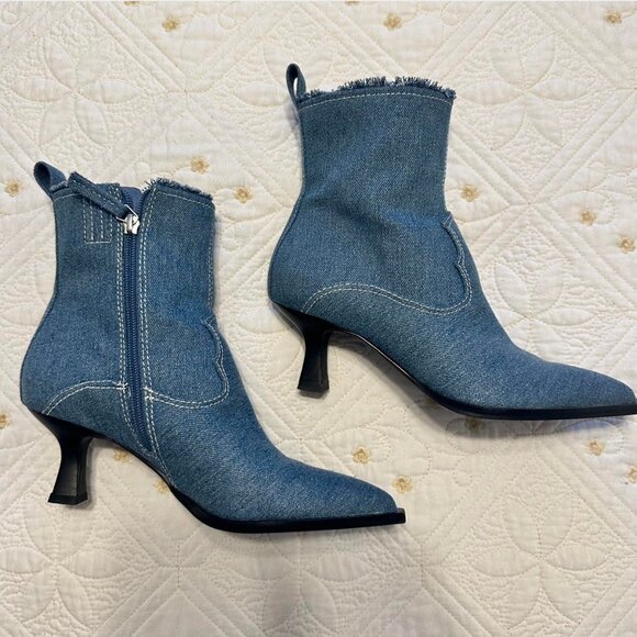 Dolce Vita Austin Boots - Picture 5 of 10